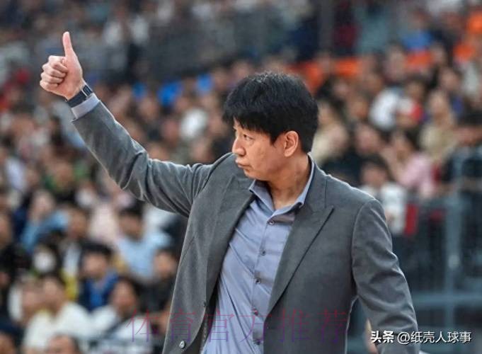 邱彪:克里斯早上起来就发现身体不适,每个队员都有点感冒 邱彪:克里斯早上起来就发现身体不适,每个队员都有点感冒